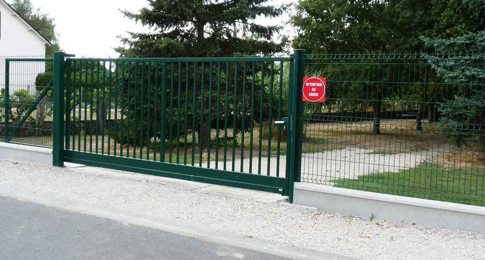 Négoce portail à Dry